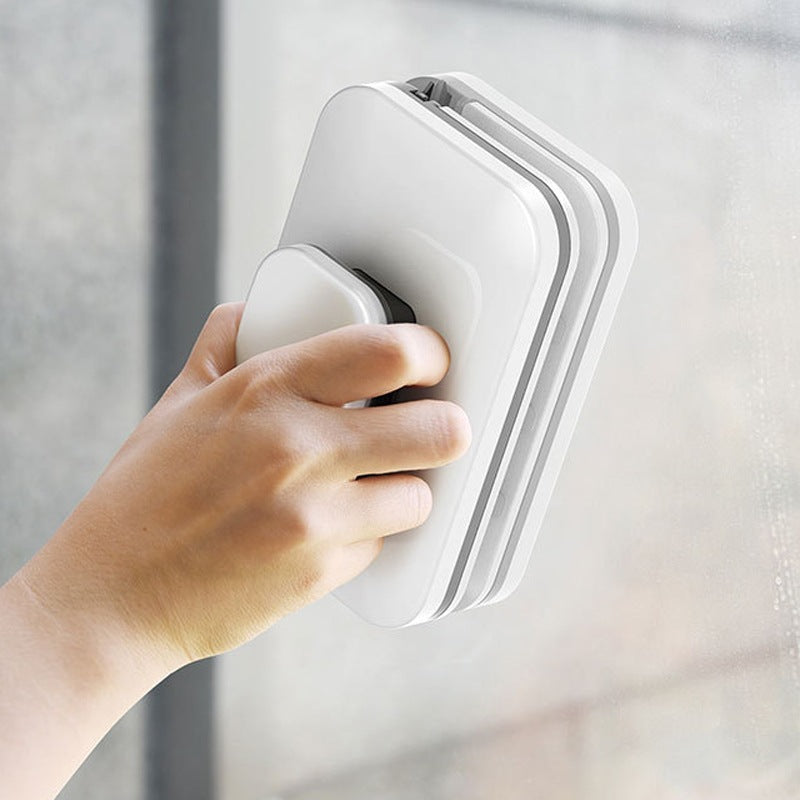 Magnetic Glass Wiper Wash Window Magnets Brush House DealSniper.net