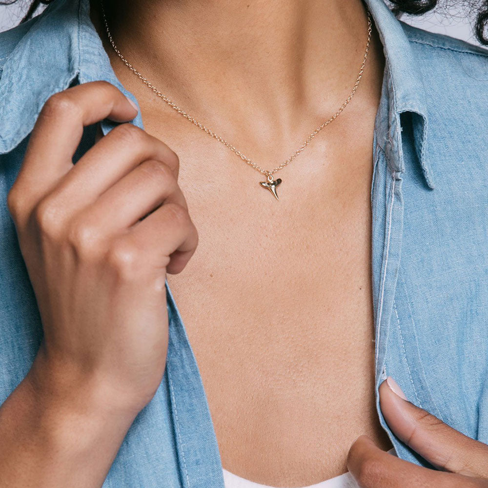 Alloy Shark Tooth Pendant Women'S Necklace Jewelry DealSniper.net
