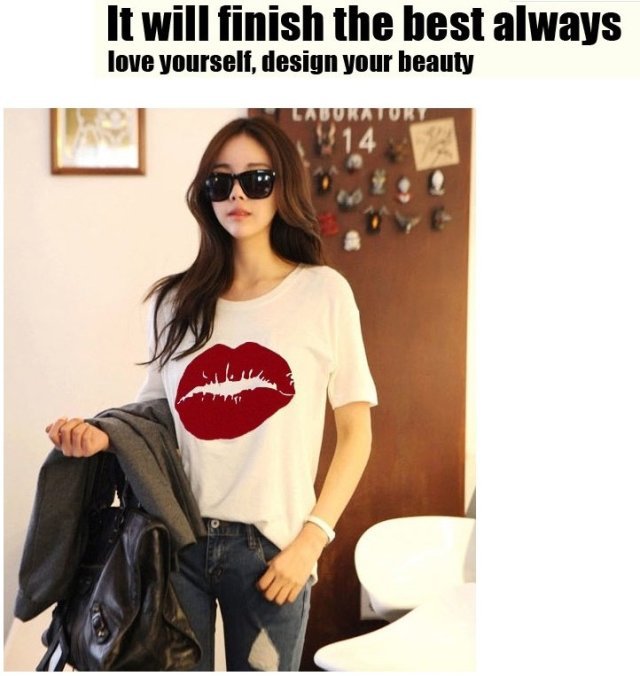 T-shirt with big lips Women DealSniper.net Red L