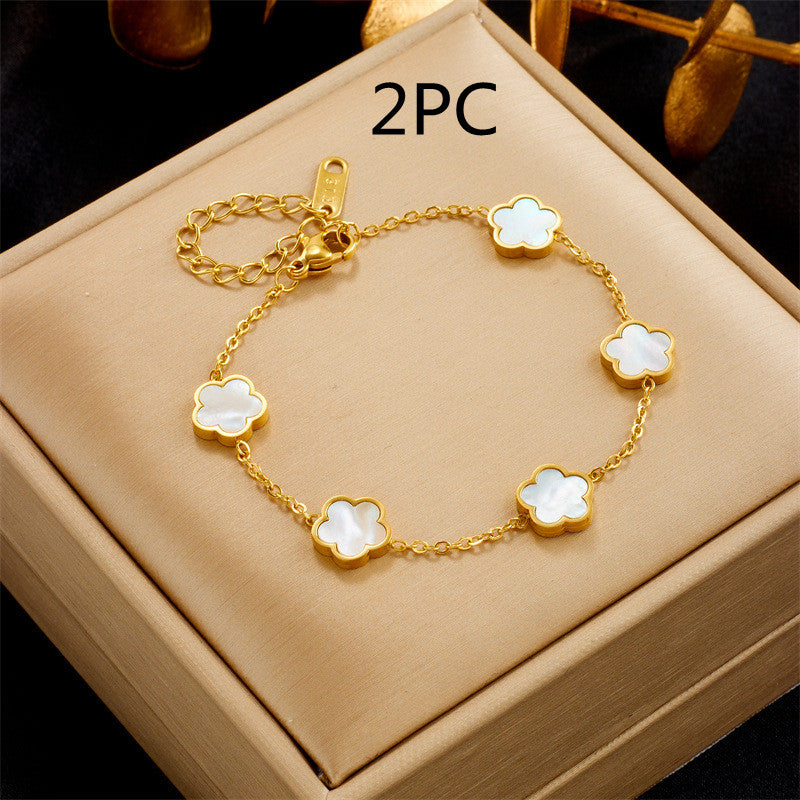 Small Fresh And Lovely Green Drop Gum Flower Jewelry Gym From House White 2PCS
