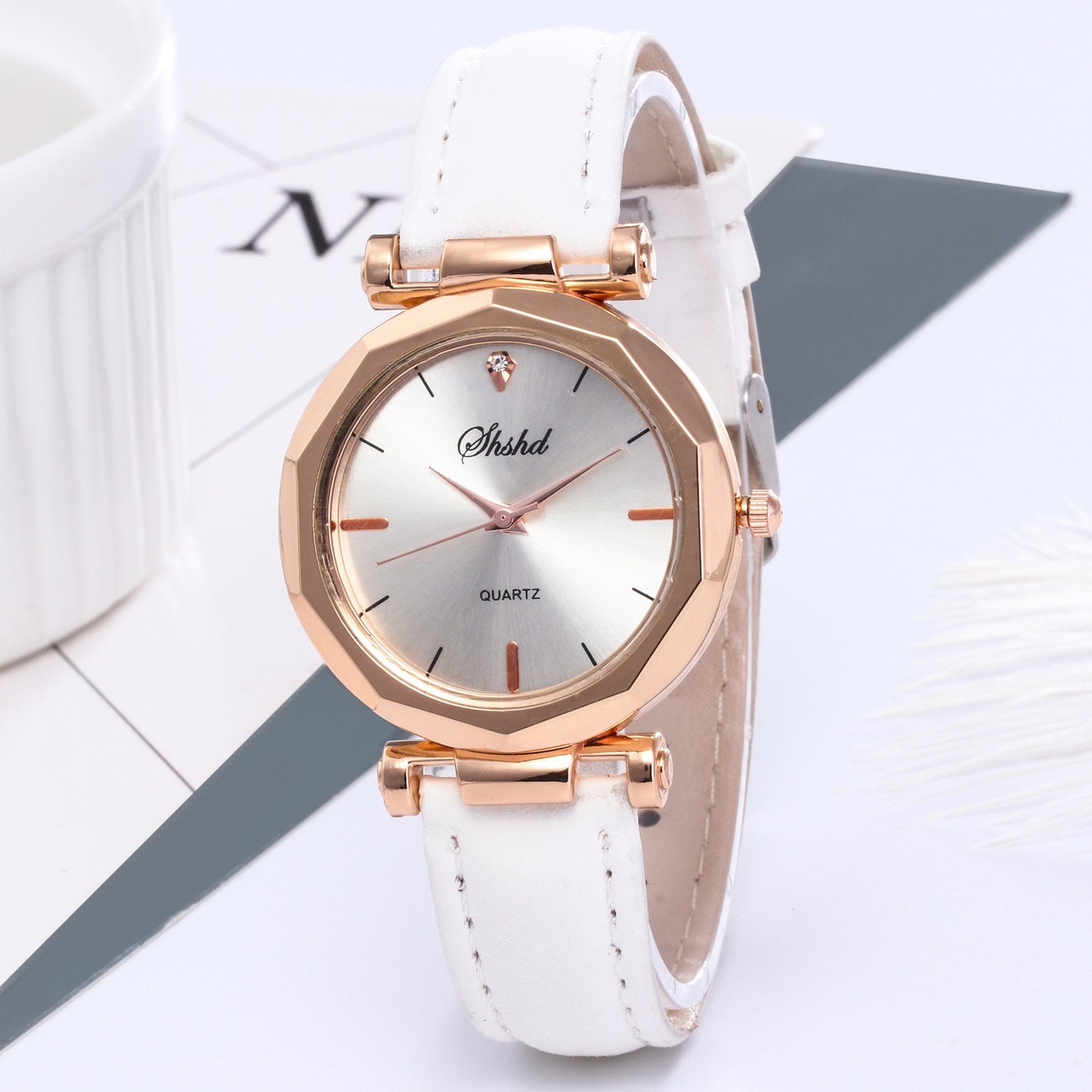 Korean version of the simple trend table Jewelry DealSniper.net white