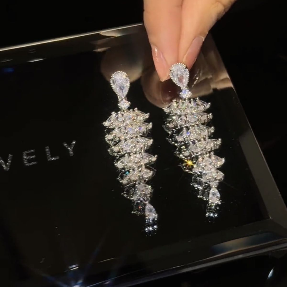 Sparkling Zircon Christmas Tree Drop Earrings For Women Trendy Xmas Tree Plant Dangle Earrings New Year Festival Party Jewelry Jewelry DealSniper.net