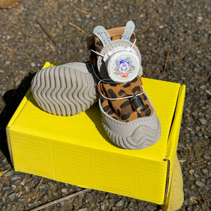 New Glowing Dog Shoes 4PCS LED Light-Up Anti-Slip Paw Protector Pets Gym From House Leopard L 1.61W 2.2L