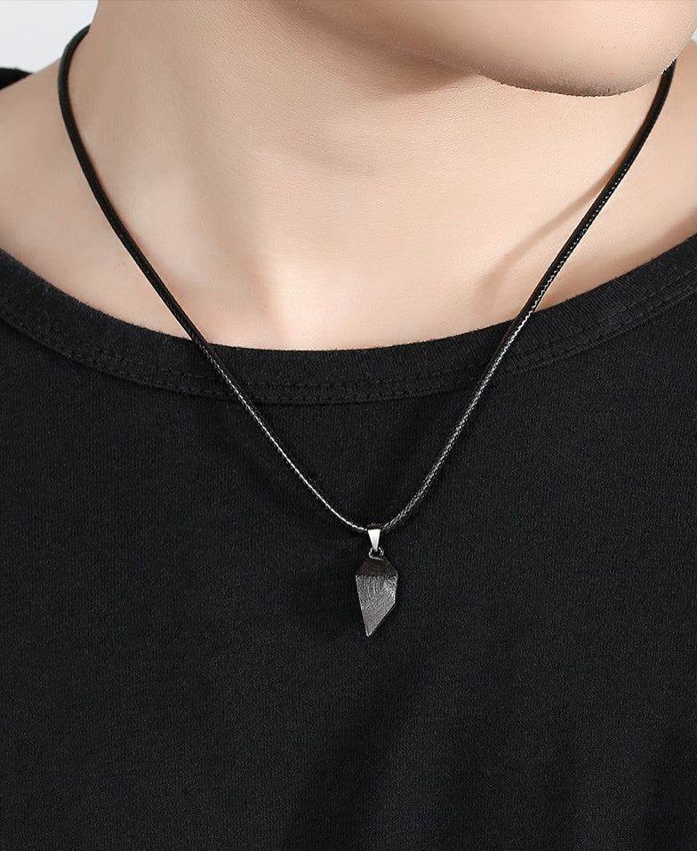 Creative Magnet Necklace Love Heart Broken Jewelry Gym From House Single black pendant