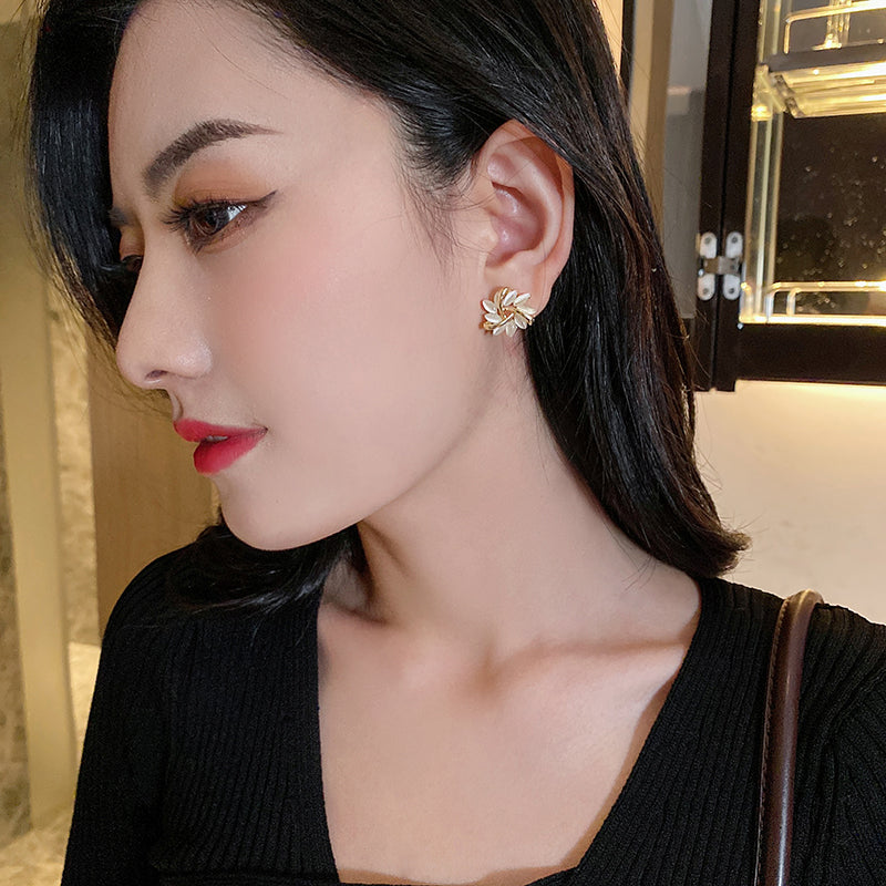 Cat's Eye Flower Earrings High Sense Geometry Earrings Jewelry Gym From House