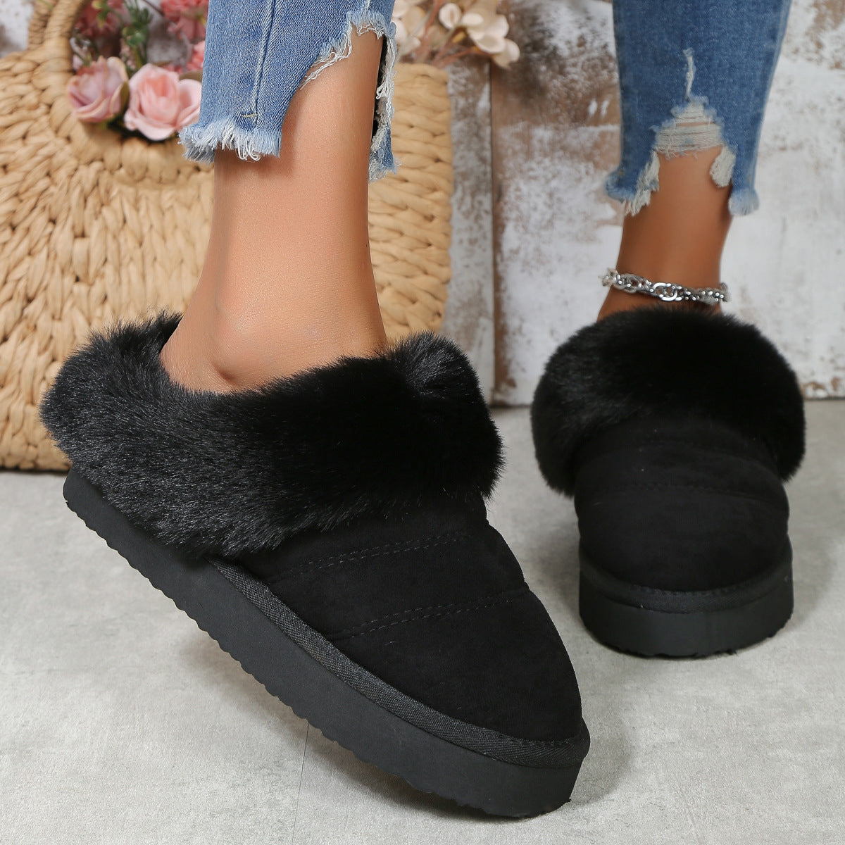 Winter Plush Slippers Home Thick-soled Warm Cotton Slippers Women Outdoor Garden Shoes Women DealSniper.net