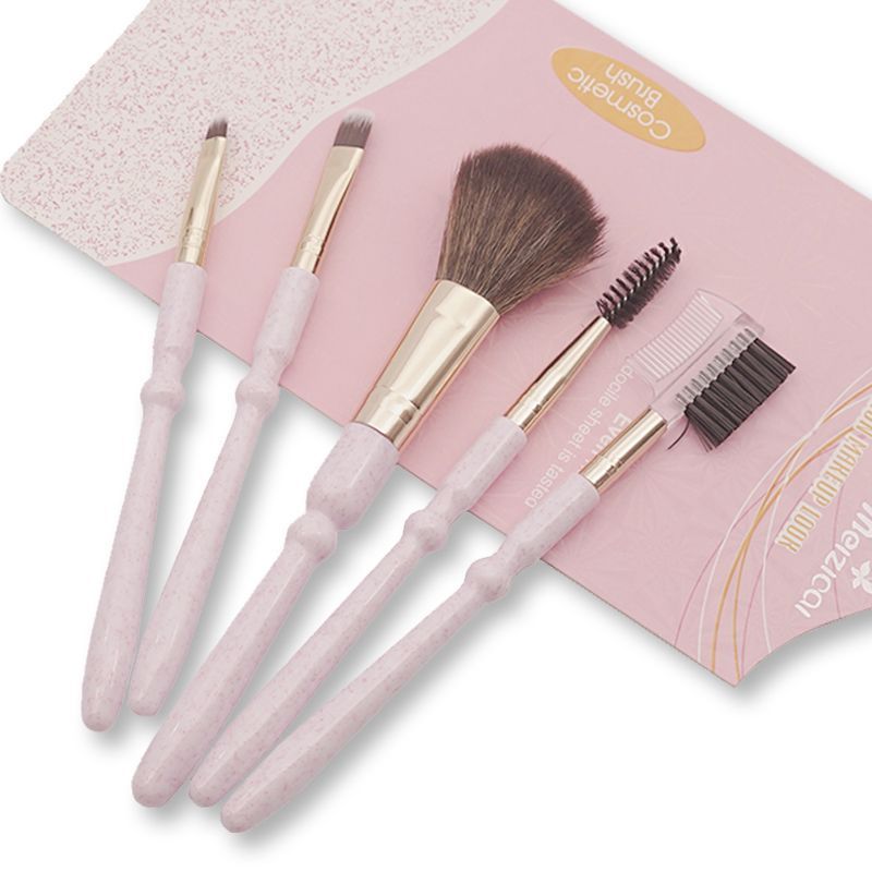 MZC057 Makeup Brush Beauty DealSniper.net