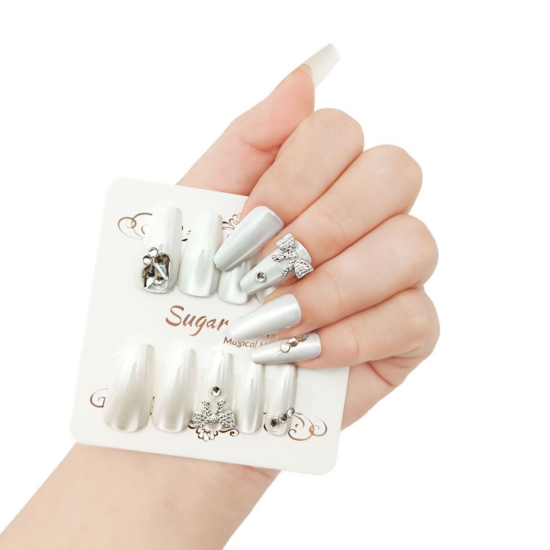 Inlaid With Silver Collar And White Nails Beauty dealsniper-net