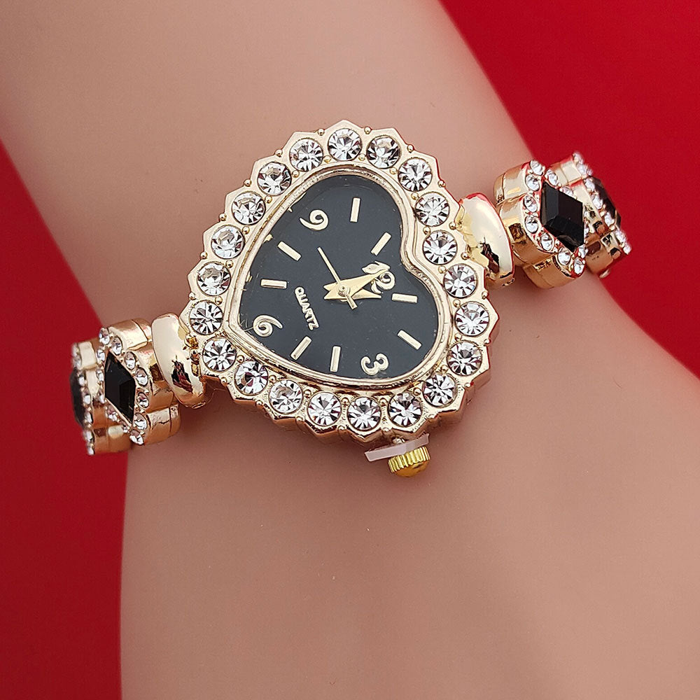 Fashion Love Shape Bracelet Watch Set Diamond Colored Heart Quartz Jewelry DealSniper.net Black
