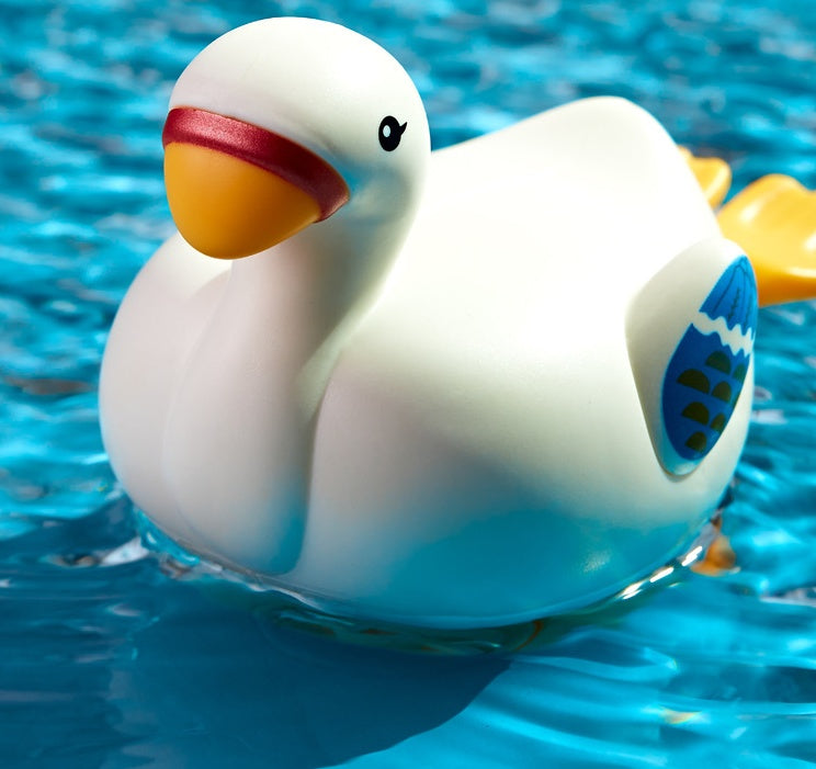 Baby Bath Toys Cute Cartoon Goose Dolphin Swimming Wind-up Kids BlenderJuice.com CJ