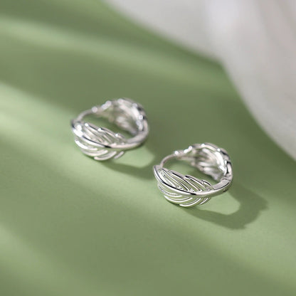Delicate Feather Women Earrings Ins Style Niche Designed Jewelry Gym From House ED2655 1 pair