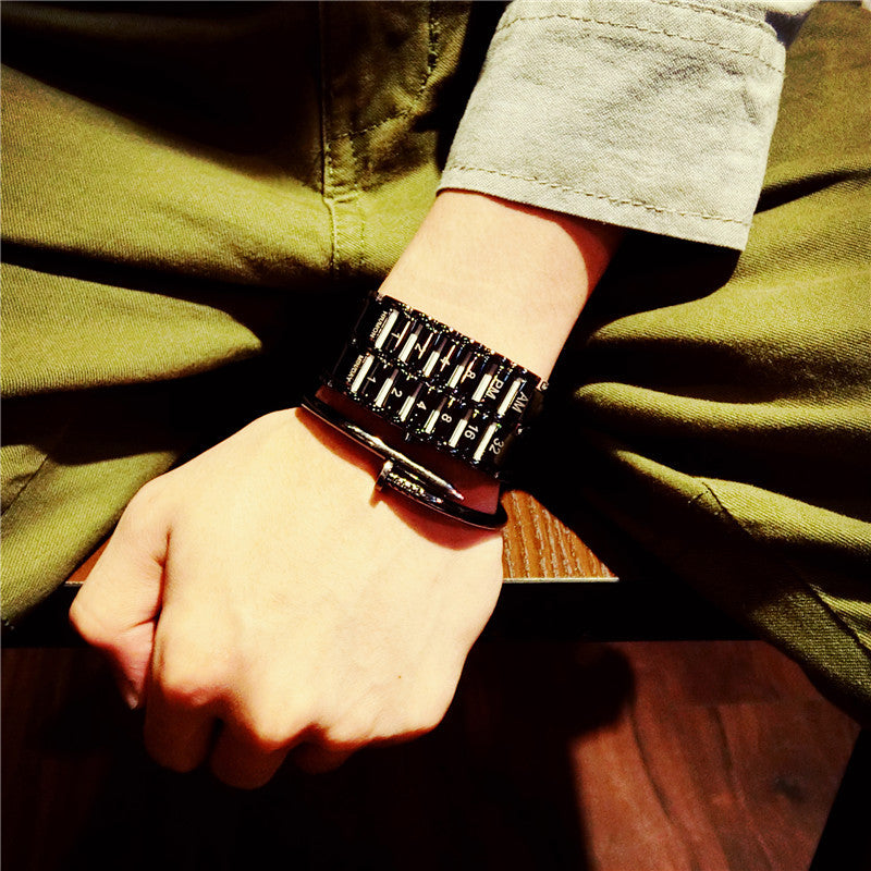 Creative LED Light Men Women Digital Wristwatches Style Jewelry Gym From House Black Large