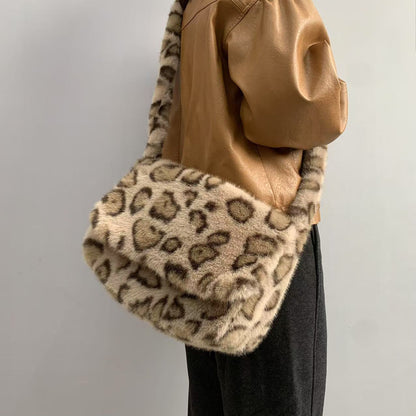 New Leopard Print Plush Crossbody Bag Women's Leopard Print Women Gym From House