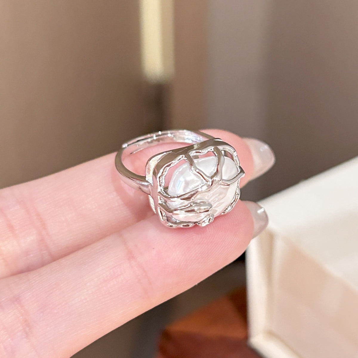 Simple Zircon Plain Ring Women's Niche Light Luxury Jewelry Gym From House J2607