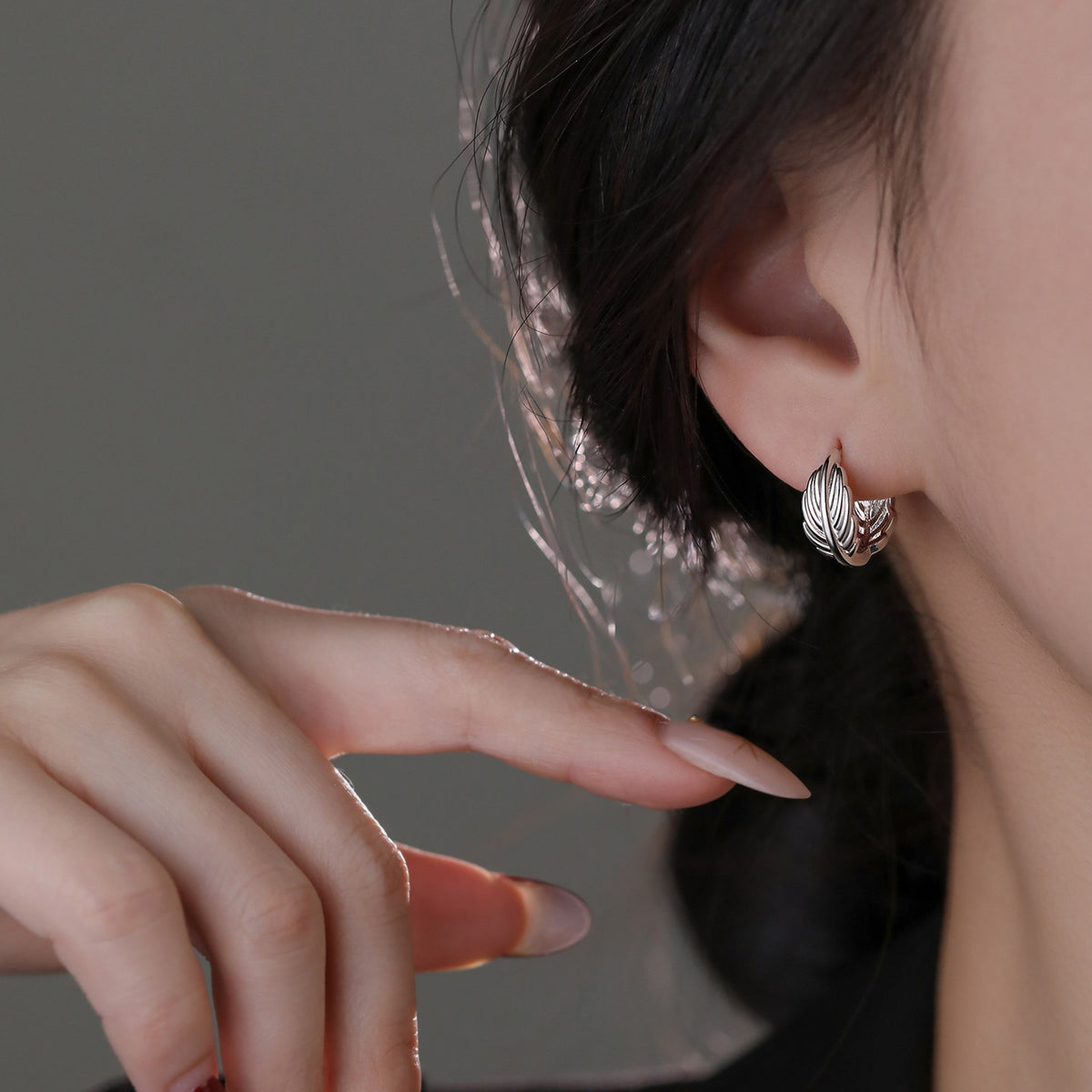 Delicate Feather Women Earrings Ins Style Niche Designed Jewelry Gym From House