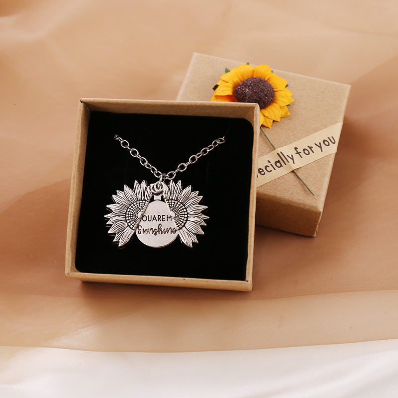 New European And American Sunflower Necklace Pendant Jewelry Gym From House Ancient silver With box