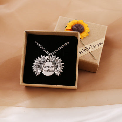 New European And American Sunflower Necklace Pendant Jewelry Gym From House Ancient silver With box