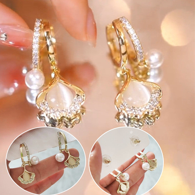 Fashion Jewelry Purple Crystal Four-leaf Flower Pearl Ear Clip Earrings Jewelry dealsniper-net A32808 Ear Studs