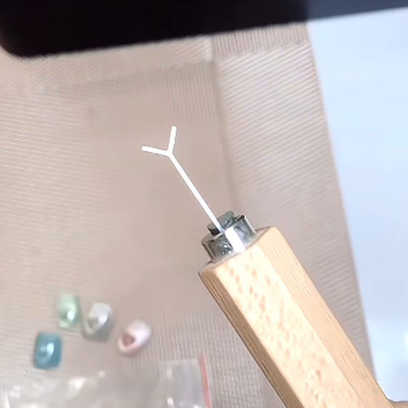 Manicure Magnet Clip Cat's Eye Beauty DealSniper.net