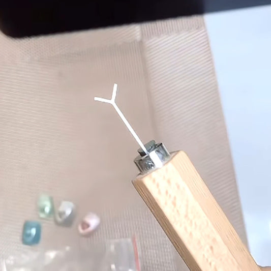 Manicure Magnet Clip Cat's Eye Beauty DealSniper.net