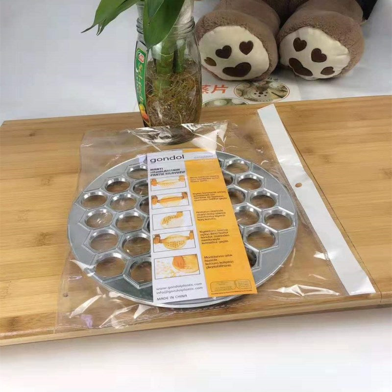 Pelmeni dumpling mold Kitchen DealSniper.net