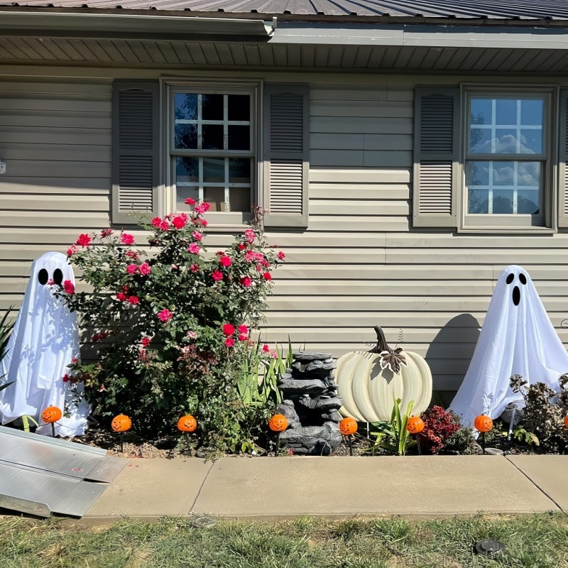 Ghost Halloween Decorations In The Front Porch Courtyard