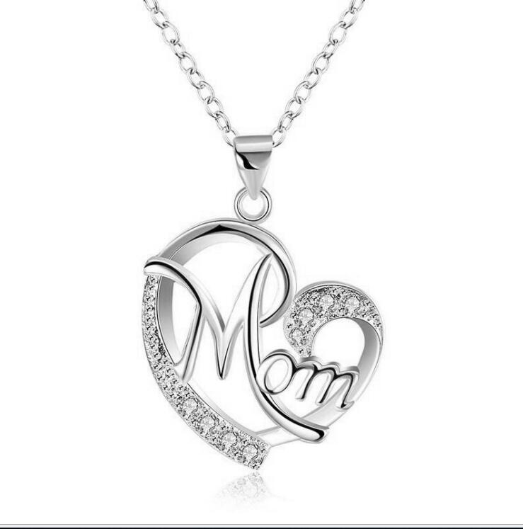 Women\'s Necklaces  Mom Color Separation Heart-shaped Diamonds Gifts