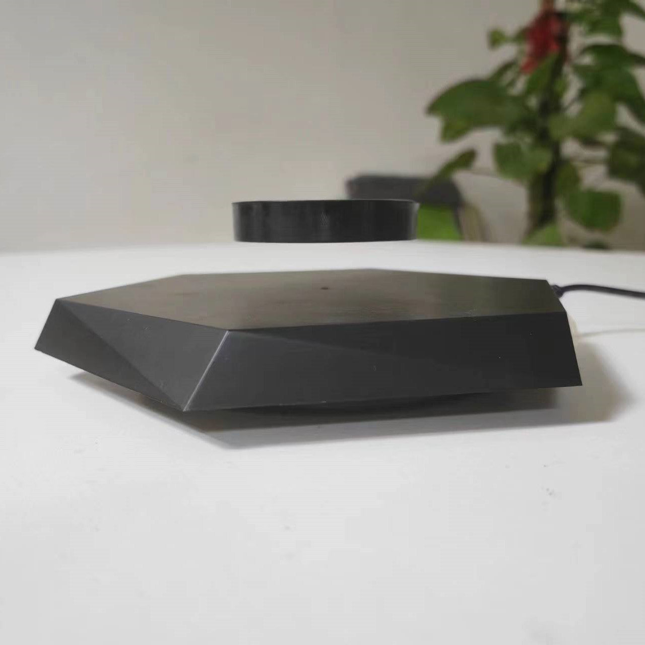 Magnetic Suspension Universal Tray Display Stand Home Decor DealSniper.net