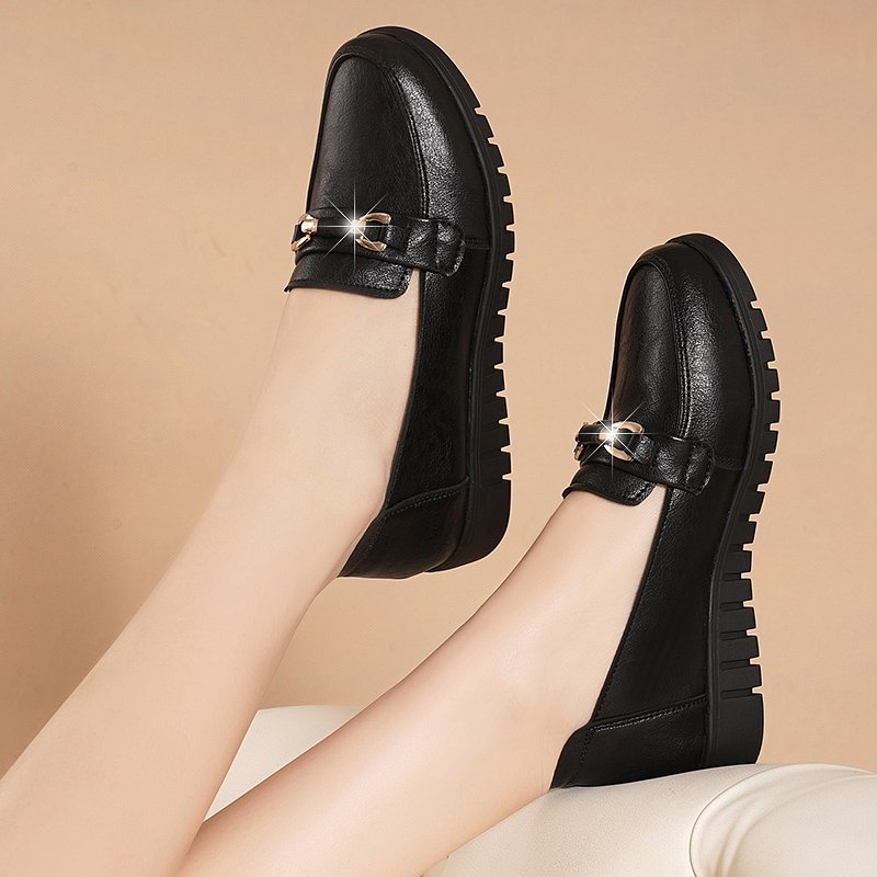 Women's Soft Soled Comfortable Flat Working Leather Shoes Women DealSniper.net