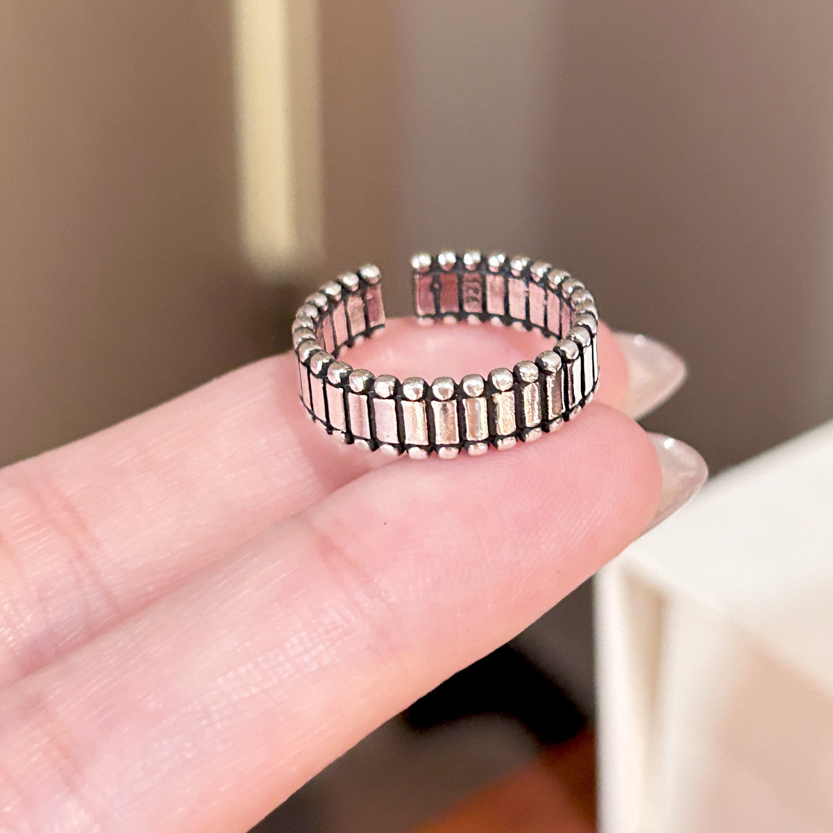Simple Zircon Plain Ring Women's Niche Light Luxury Jewelry Gym From House J3621