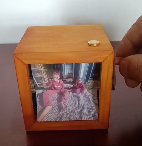 Photo Machine Hand Photo Album Light Up Creative Gifts Home Decor DealSniper.net Beech yellow 16 photos No lights