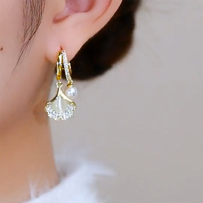 Fashion jewelry Opal Ginkgo Leaf Ear Clip Fashion Temperament Jewelry dealsniper-net