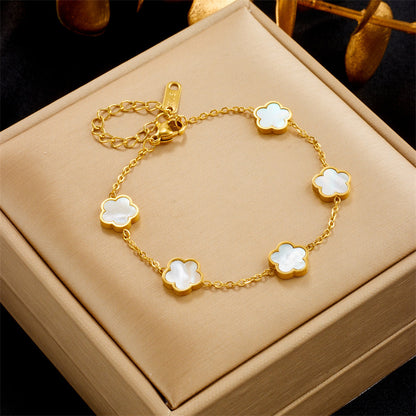 Small Fresh And Lovely Green Drop Gum Flower Jewelry Gym From House White 1PCS