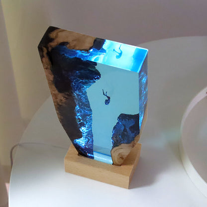 Marine Cave Diver Desktop Decoration Creative Art Lamp Holder