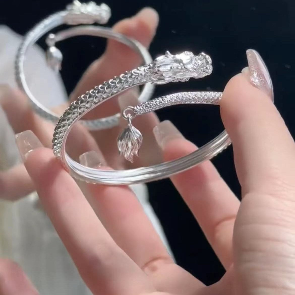 Trendy Magical Dragon Waving Its Tail Chinese Style Men And Women Jewelry Gym From House