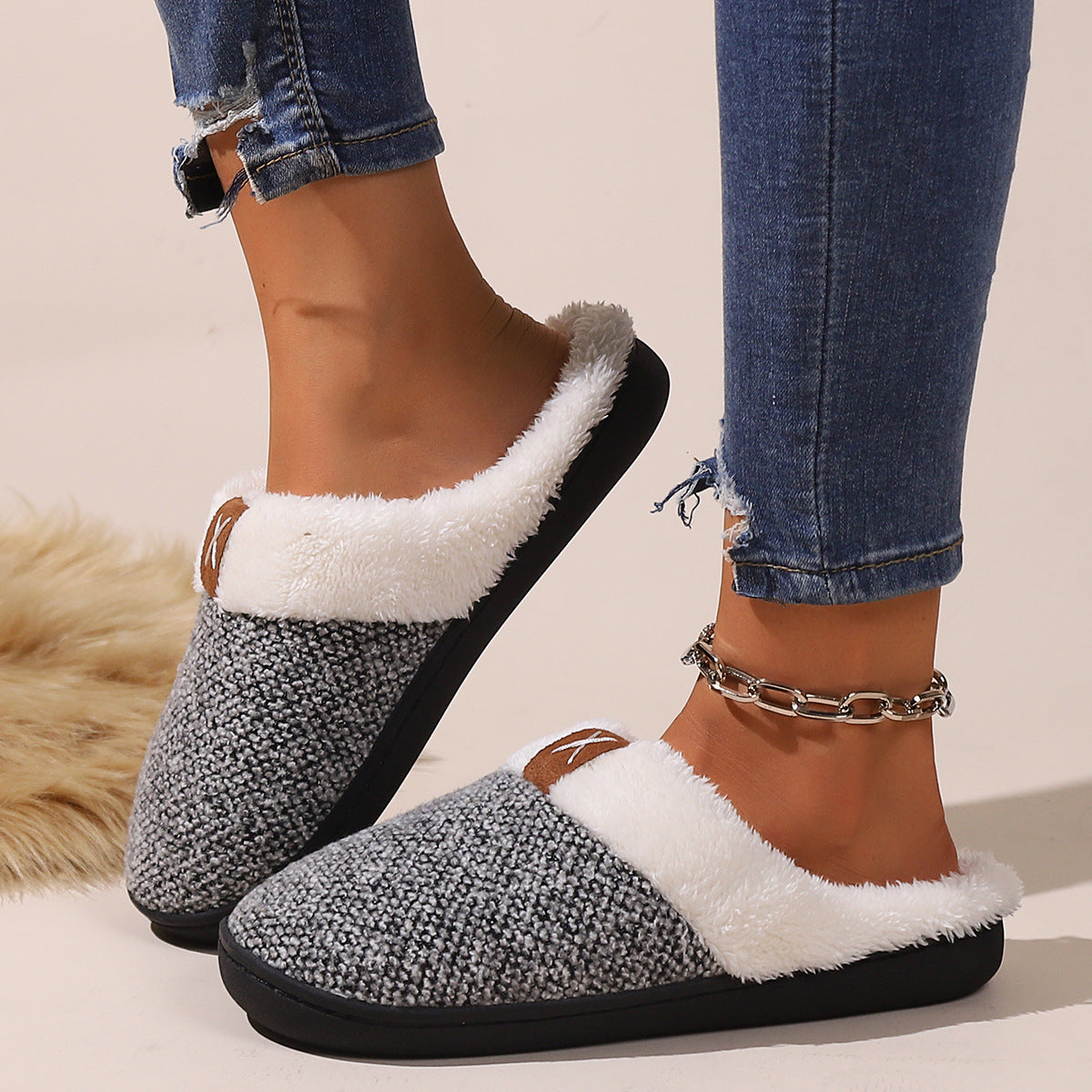 Winter Plush Slippers Fashion Thick Bottom Warm House Shoes