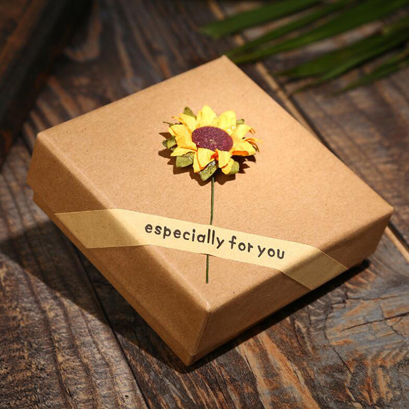 New European And American Sunflower Necklace Pendant Jewelry Gym From House Box With box