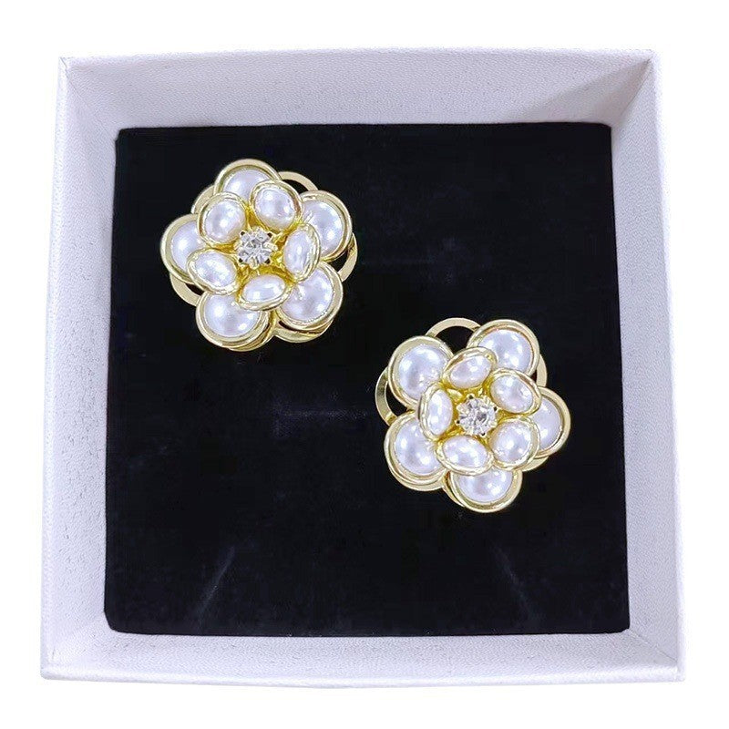 Female Sweet And Simple Small Flower Stud Earrings Jewelry dealsniper-net White 1 pair