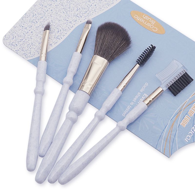 MZC057 Makeup Brush Beauty DealSniper.net
